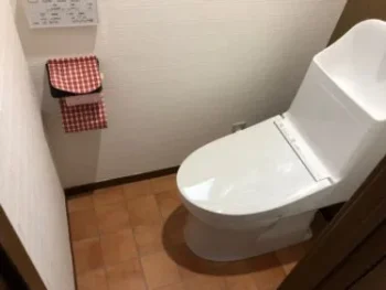 リモコン式節水型トイレを取り付けました。